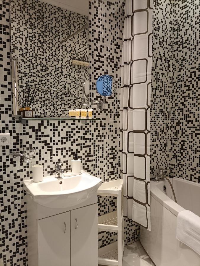 Centrally Located Studio Apartment รีกา ภายนอก รูปภาพ