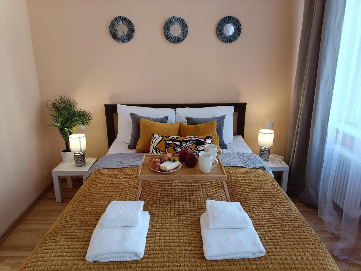 Centrally Located Studio Apartment รีกา ภายนอก รูปภาพ